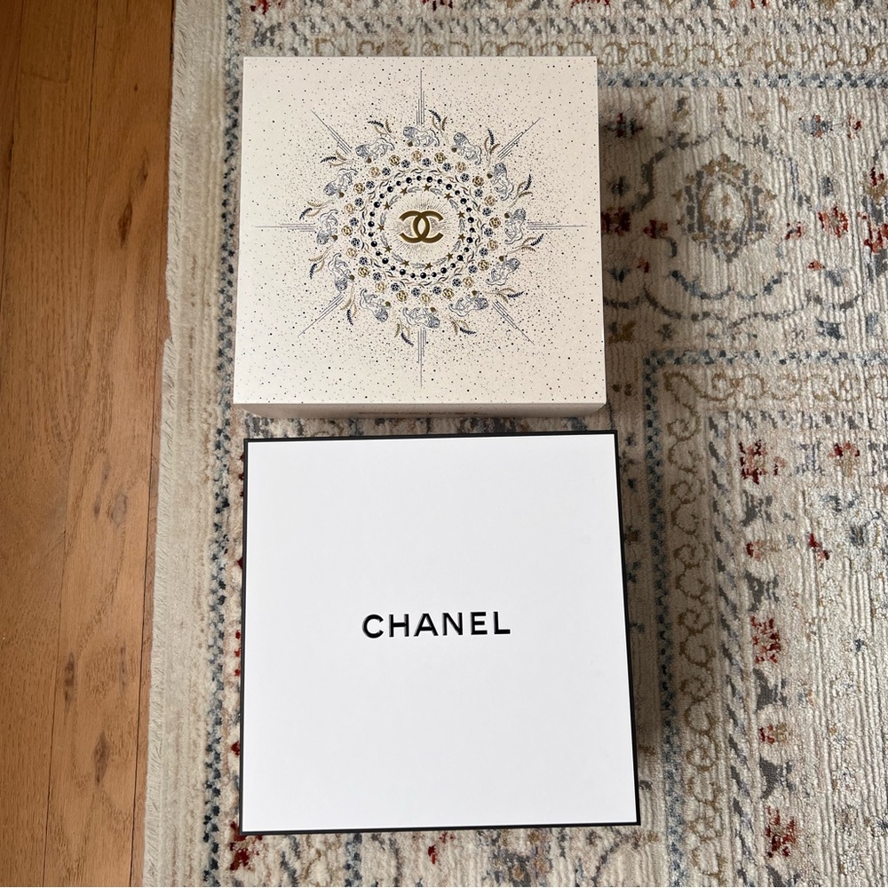 Chanel Empty Gift box 8.5” x 8.5” x 4” white holiday